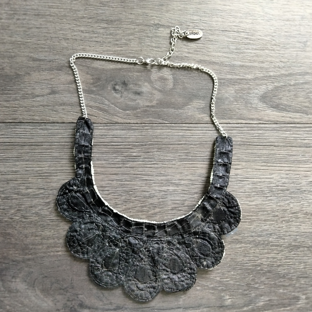 Tanjore Statement Piece Vibrant Colors Bib Style Necklace Silvertone - Picture 3 of 10